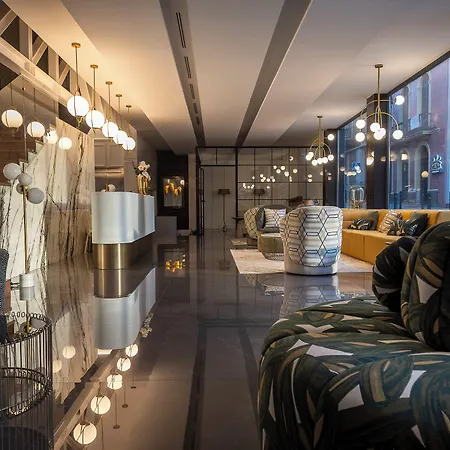 Tres Campanas Hotel 4*