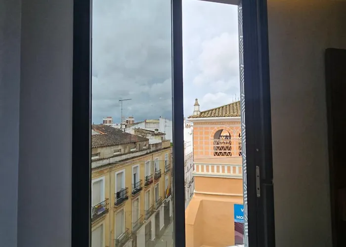 Отель Tres Campanas Бадахос