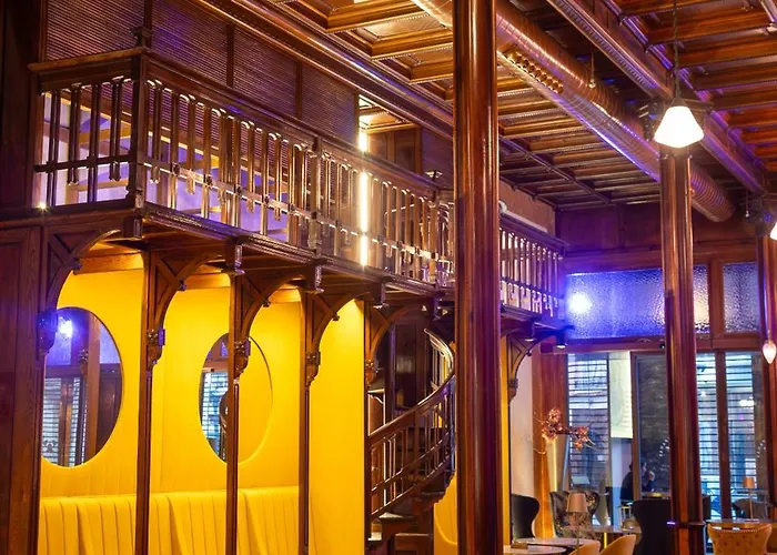 Tres Campanas 4* Бадахос