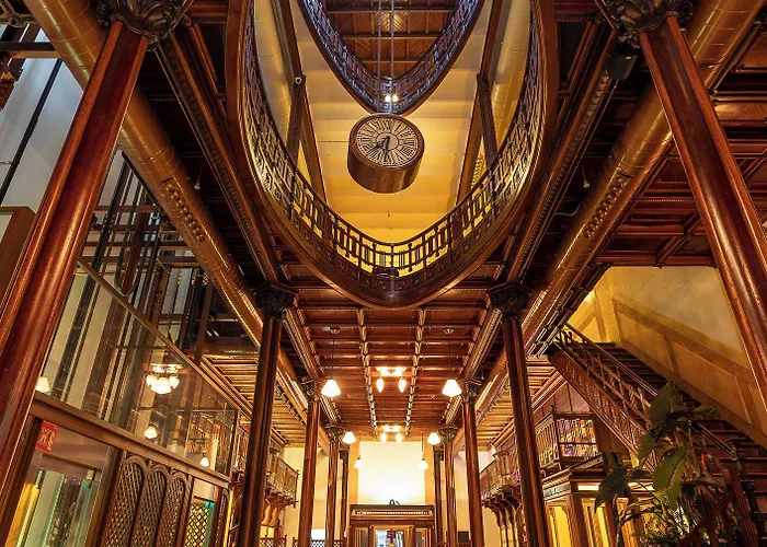 Tres Campanas 4* Badajós