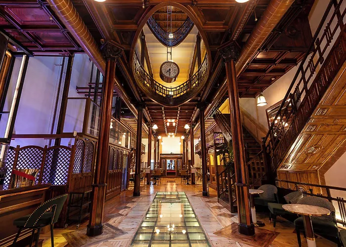 Hotel Tres Campanas Badajós