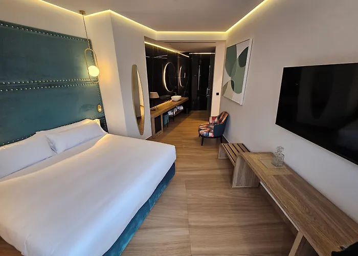 Tres Campanas Badajós